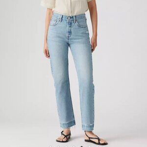 501® Original Cropped Levis Light Wash Jeans sz. 26